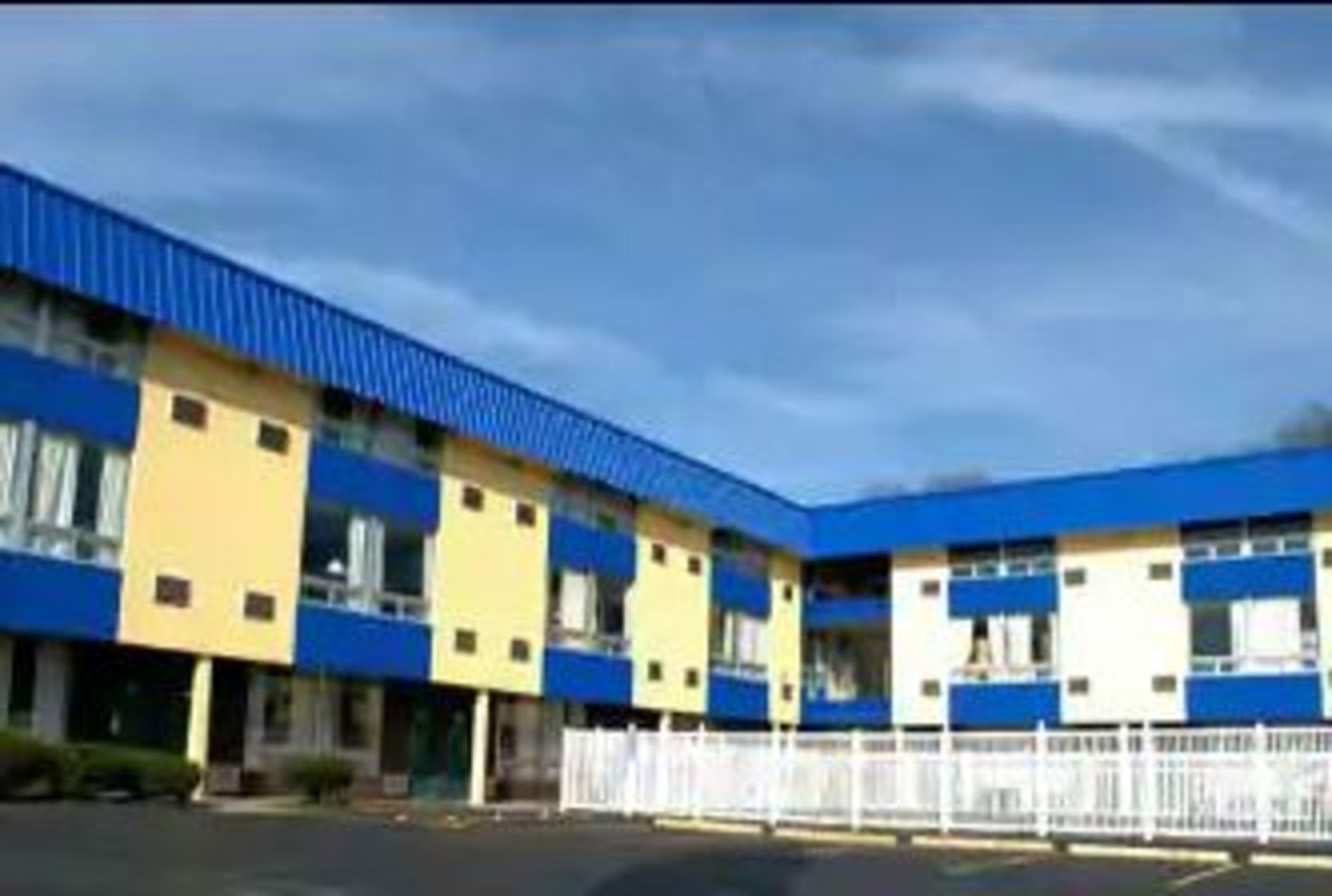 Days Inn By Wyndham Fort Wright Cincinnati Area Exterior foto